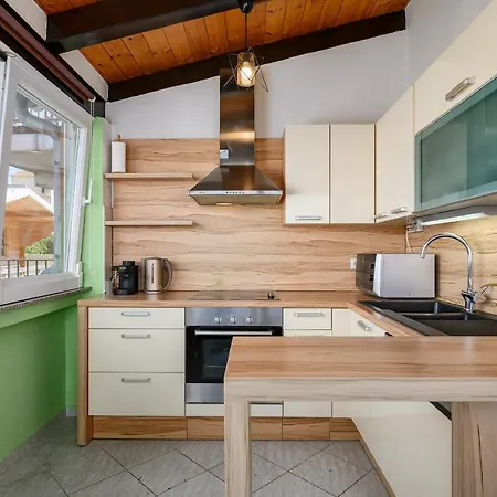 Апартаменты View *